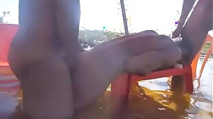 metendo no cu do branquinho na praia